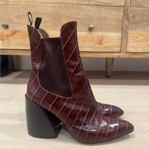 Chloe Burgundy Croc-Embossed Heeled Boots